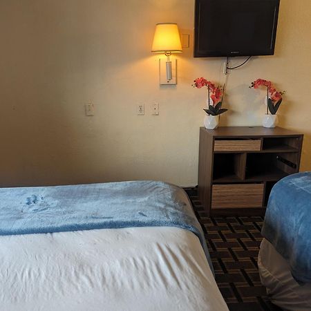 Southern Comfort Hotel Талса Екстер'єр фото