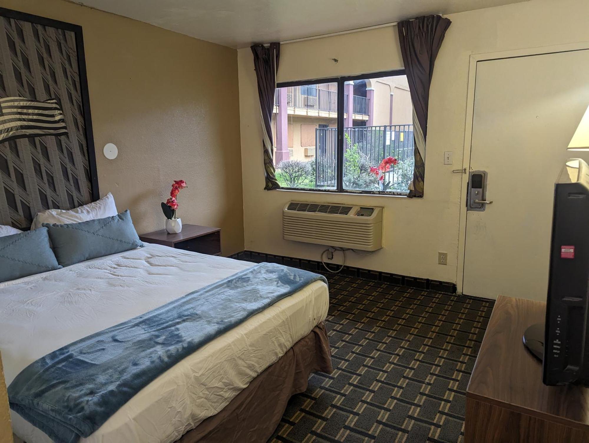 Southern Comfort Hotel Талса Екстер'єр фото